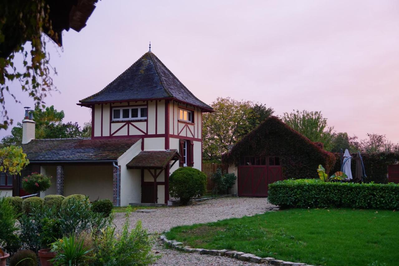 Appartamento Manoir De La Comtesse Chailly-en-Biere Esterno foto